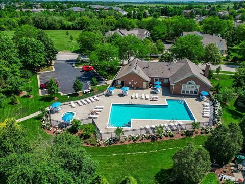 Tiny photo for 1694 Penny Lane #A, Crystal Lake, IL 60014 (MLS # 12477828)