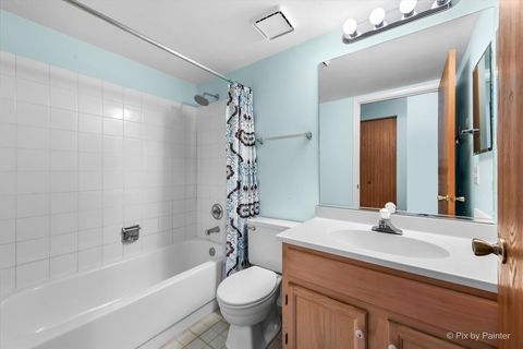 Tiny photo for 1694 Penny Lane #A, Crystal Lake, IL 60014 (MLS # 12477828)