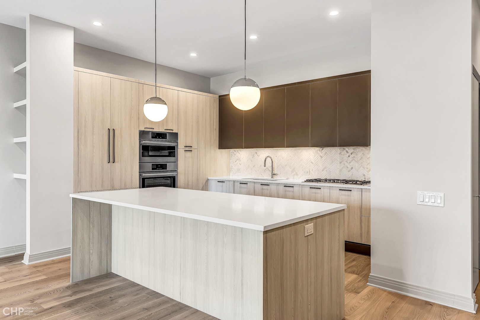 544 N Milwaukee Avenue 501
