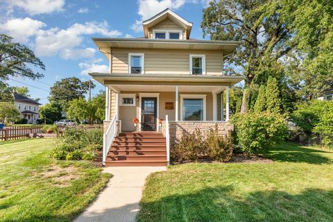 Photo of 408 E Lincoln Avenue, Hinckley, IL 60520 (MLS # 12460452)