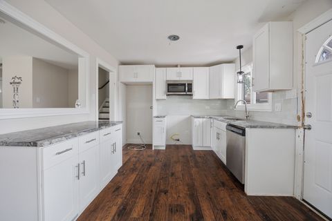 Tiny photo for 90 Peyton Drive, Chicago Heights, IL 60411 (MLS # 12626452)