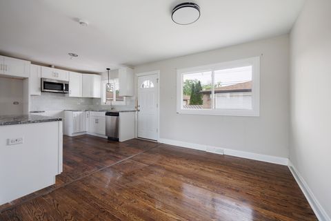 Tiny photo for 90 Peyton Drive, Chicago Heights, IL 60411 (MLS # 12626452)