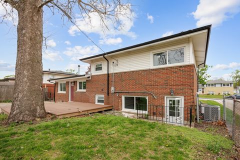 Tiny photo for 90 Peyton Drive, Chicago Heights, IL 60411 (MLS # 12626452)
