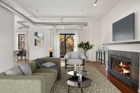 Tiny photo for 1000 E 53rd Street #219, Chicago, IL 60615 (MLS # 12514810)