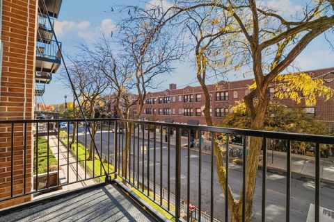 Tiny photo for 1000 E 53rd Street #219, Chicago, IL 60615 (MLS # 12514810)