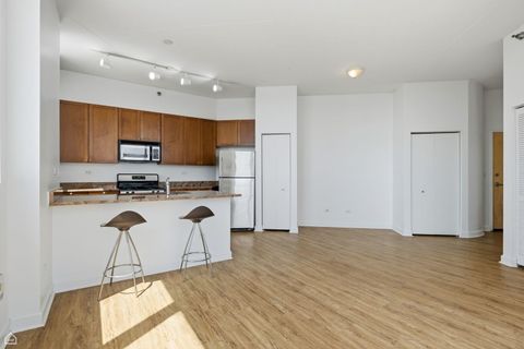 Tiny photo for 1600 S Indiana Avenue #1401, Chicago, IL 60616 (MLS # 12660997)