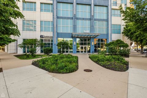 Tiny photo for 1600 S Indiana Avenue #1401, Chicago, IL 60616 (MLS # 12660997)