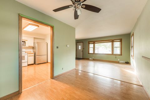 Tiny photo for 1206 University Drive, DeKalb, IL 60115 (MLS # 12491215)