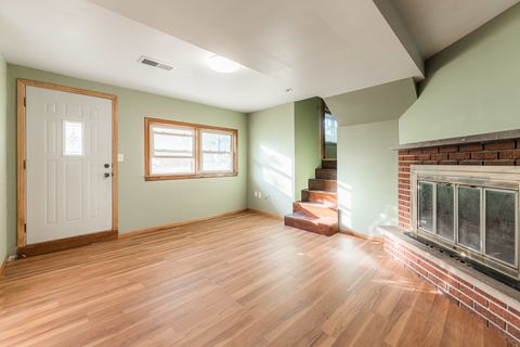 Tiny photo for 1206 University Drive, DeKalb, IL 60115 (MLS # 12491215)