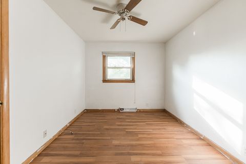 Tiny photo for 1206 University Drive, DeKalb, IL 60115 (MLS # 12491215)