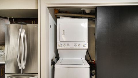 Tiny photo for 6337 Roosevelt Road #107, Berwyn, IL 60402 (MLS # 12454766)