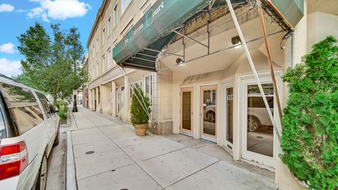 Tiny photo for 6337 Roosevelt Road #107, Berwyn, IL 60402 (MLS # 12454766)
