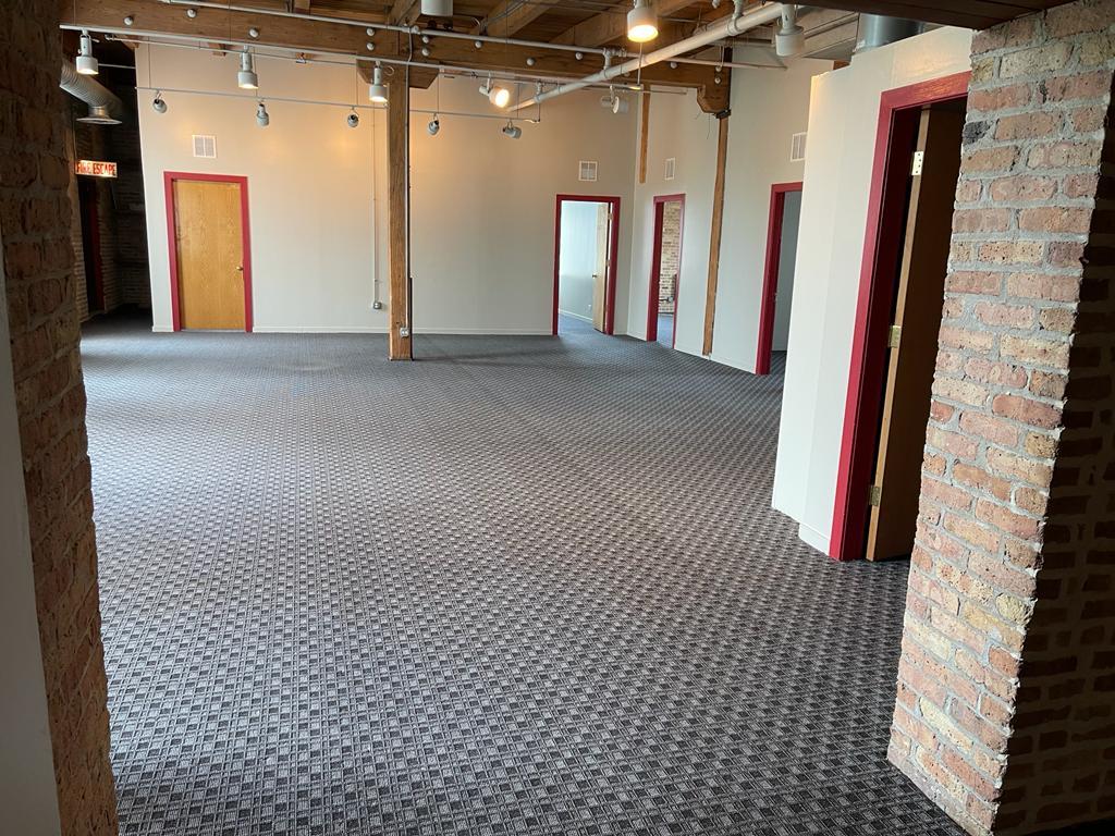 833 W CHICAGO Avenue 320