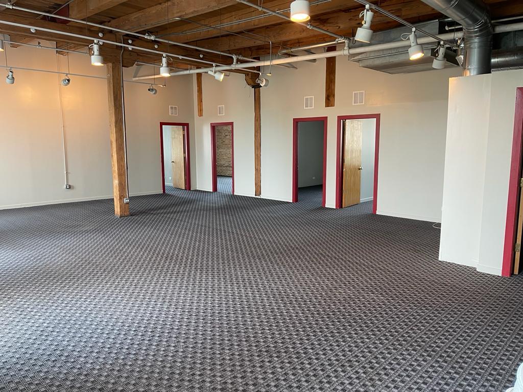 833 W CHICAGO Avenue 320