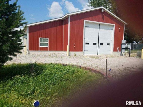 Tiny photo for 225 34TH Avenue, Rock Island, IL 61201 (MLS # QC4259038)