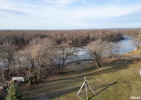 Tiny photo for 225 34TH Avenue, Rock Island, IL 61201 (MLS # QC4259038)