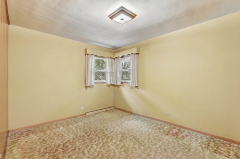 Tiny photo for 1225 S Cumberland Avenue, Park Ridge, IL 60068 (MLS # 12739254)