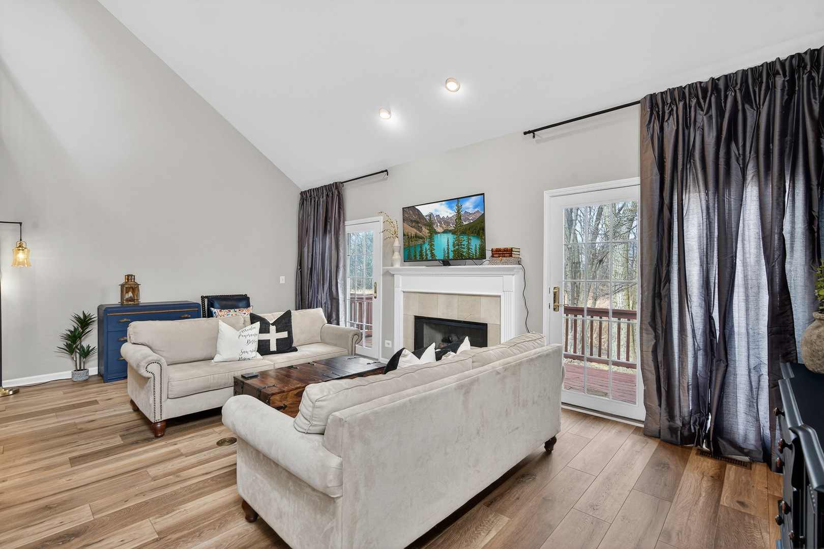 1650 W Ethans Glen Drive