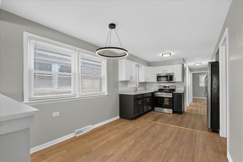 Tiny photo for 8603 S Exchange Avenue, Chicago, IL 60617 (MLS # 12709349)