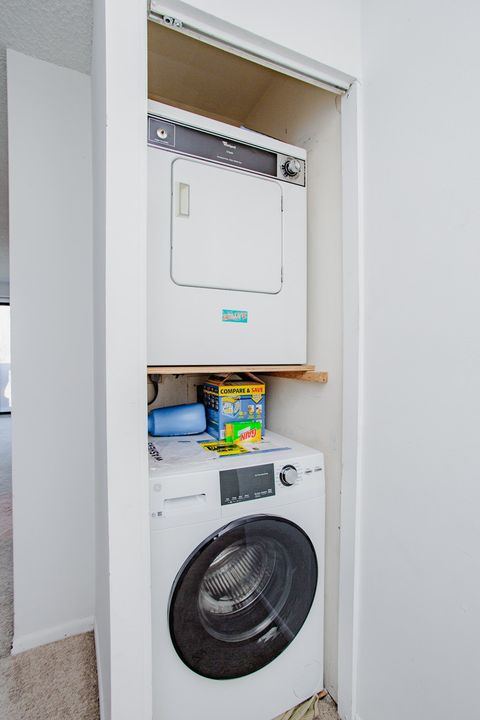 Tiny photo for 4 Crestview Lane #10, Vernon Hills, IL 60061 (MLS # 12588342)