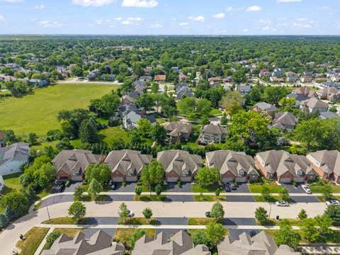 Tiny photo for 1636 Castle Lawn Court, Naperville, IL 60565 (MLS # 12723083)
