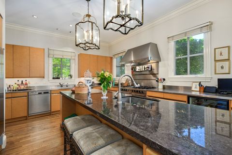Tiny photo for 401 W Dickens Avenue, Chicago, IL 60614 (MLS # 12392156)