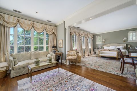 Tiny photo for 401 W Dickens Avenue, Chicago, IL 60614 (MLS # 12392156)