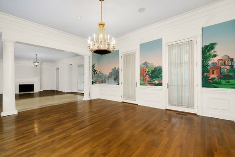 Tiny photo for 401 W Dickens Avenue, Chicago, IL 60614 (MLS # 12392156)