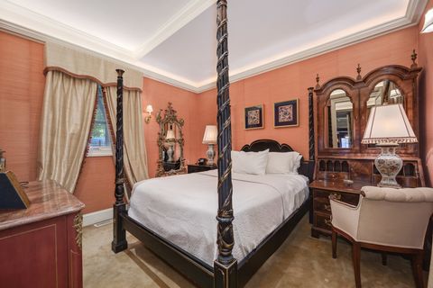 Tiny photo for 401 W Dickens Avenue, Chicago, IL 60614 (MLS # 12392156)