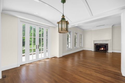 Tiny photo for 401 W Dickens Avenue, Chicago, IL 60614 (MLS # 12392156)