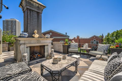 Tiny photo for 401 W Dickens Avenue, Chicago, IL 60614 (MLS # 12392156)