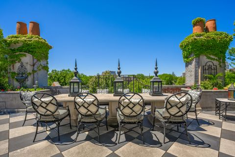 Tiny photo for 401 W Dickens Avenue, Chicago, IL 60614 (MLS # 12392156)