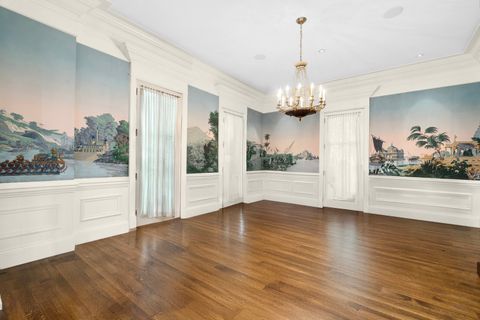 Tiny photo for 401 W Dickens Avenue, Chicago, IL 60614 (MLS # 12392156)