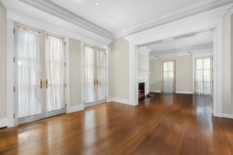 Tiny photo for 401 W Dickens Avenue, Chicago, IL 60614 (MLS # 12392156)