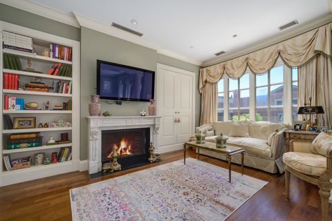 Tiny photo for 401 W Dickens Avenue, Chicago, IL 60614 (MLS # 12392156)