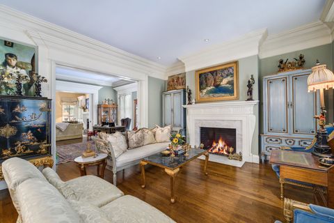 Tiny photo for 401 W Dickens Avenue, Chicago, IL 60614 (MLS # 12392156)