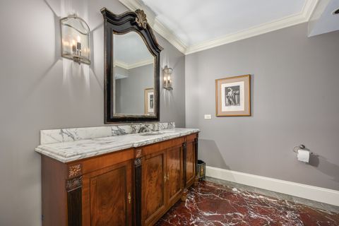 Tiny photo for 401 W Dickens Avenue, Chicago, IL 60614 (MLS # 12392156)