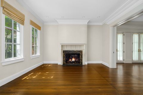 Tiny photo for 401 W Dickens Avenue, Chicago, IL 60614 (MLS # 12392156)