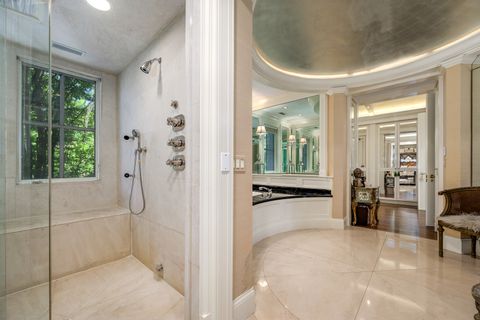 Tiny photo for 401 W Dickens Avenue, Chicago, IL 60614 (MLS # 12392156)