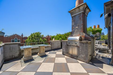 Tiny photo for 401 W Dickens Avenue, Chicago, IL 60614 (MLS # 12392156)