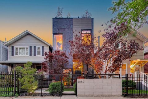 Photo of 2050 W Huron Street, Chicago, IL 60612 (MLS # 12640960)