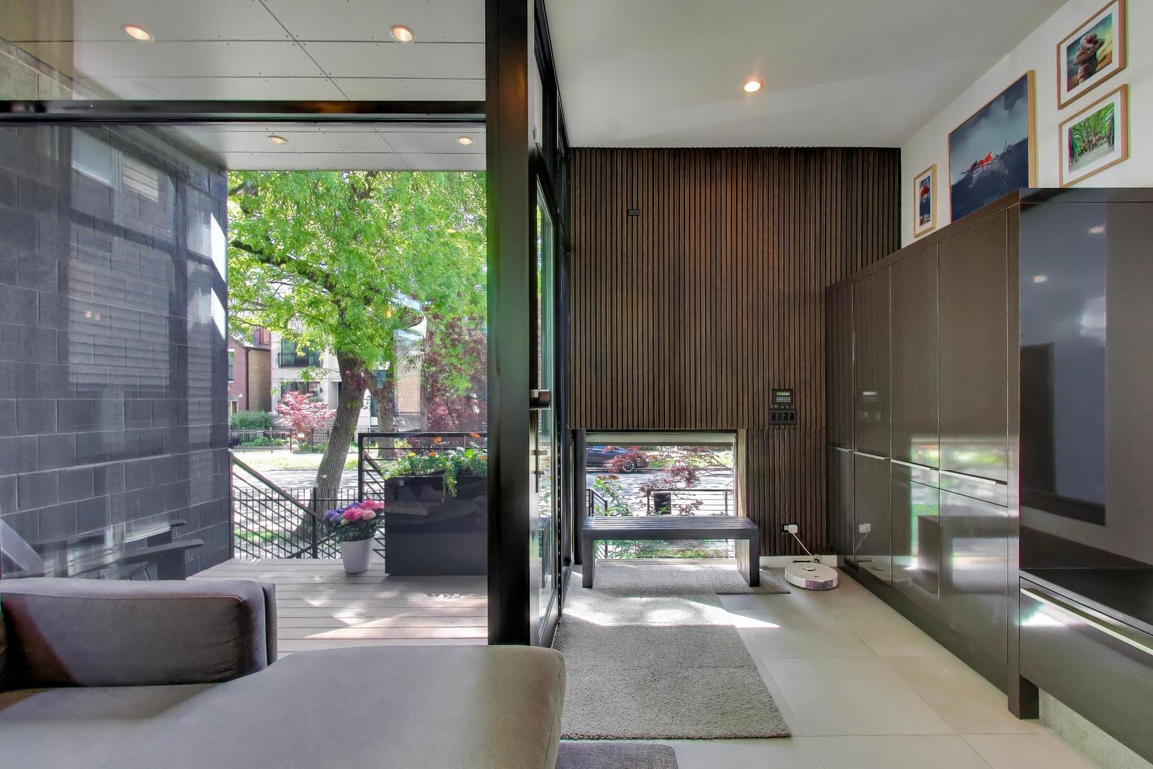 2050 W Huron Street