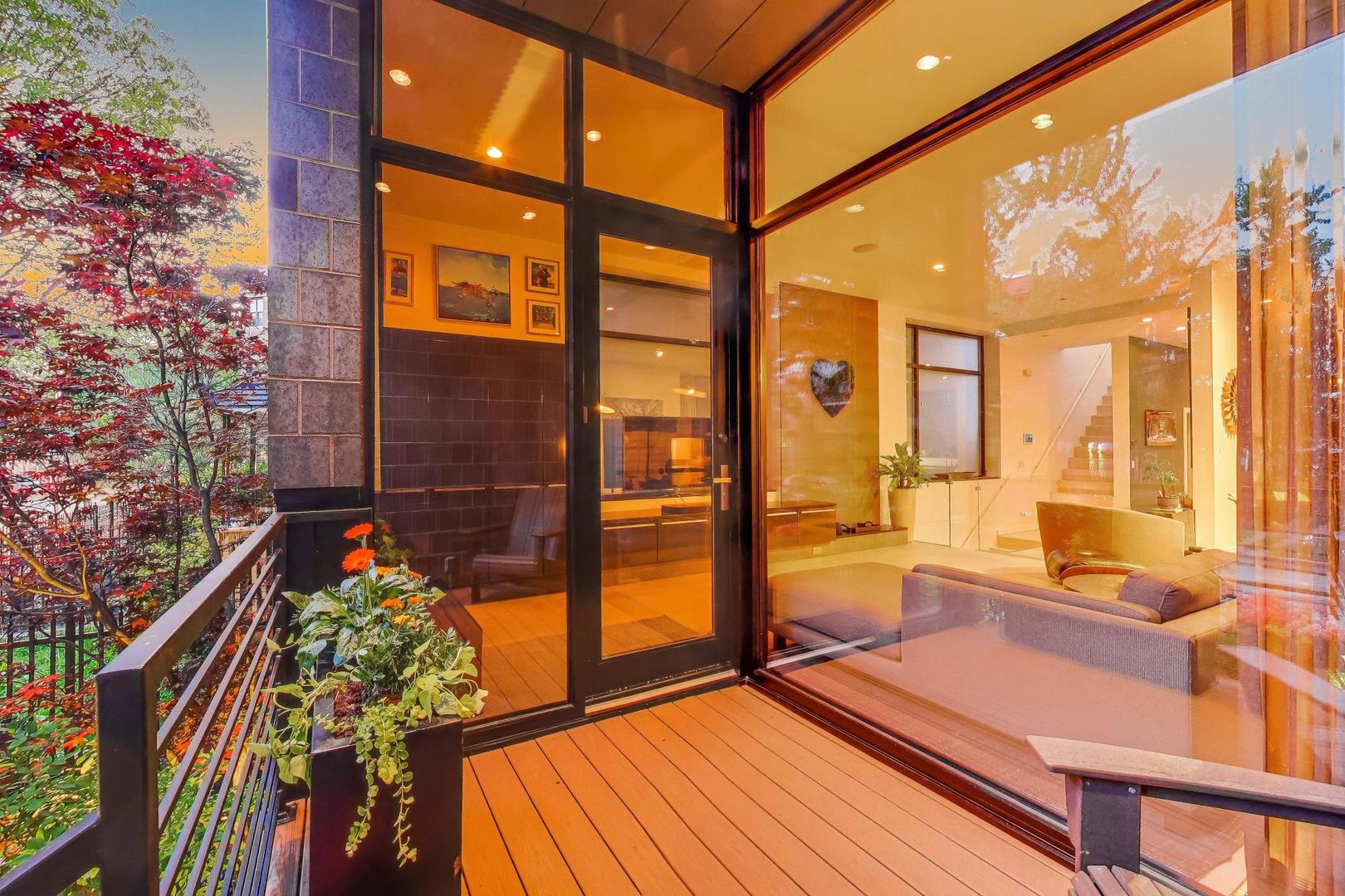 2050 W Huron Street