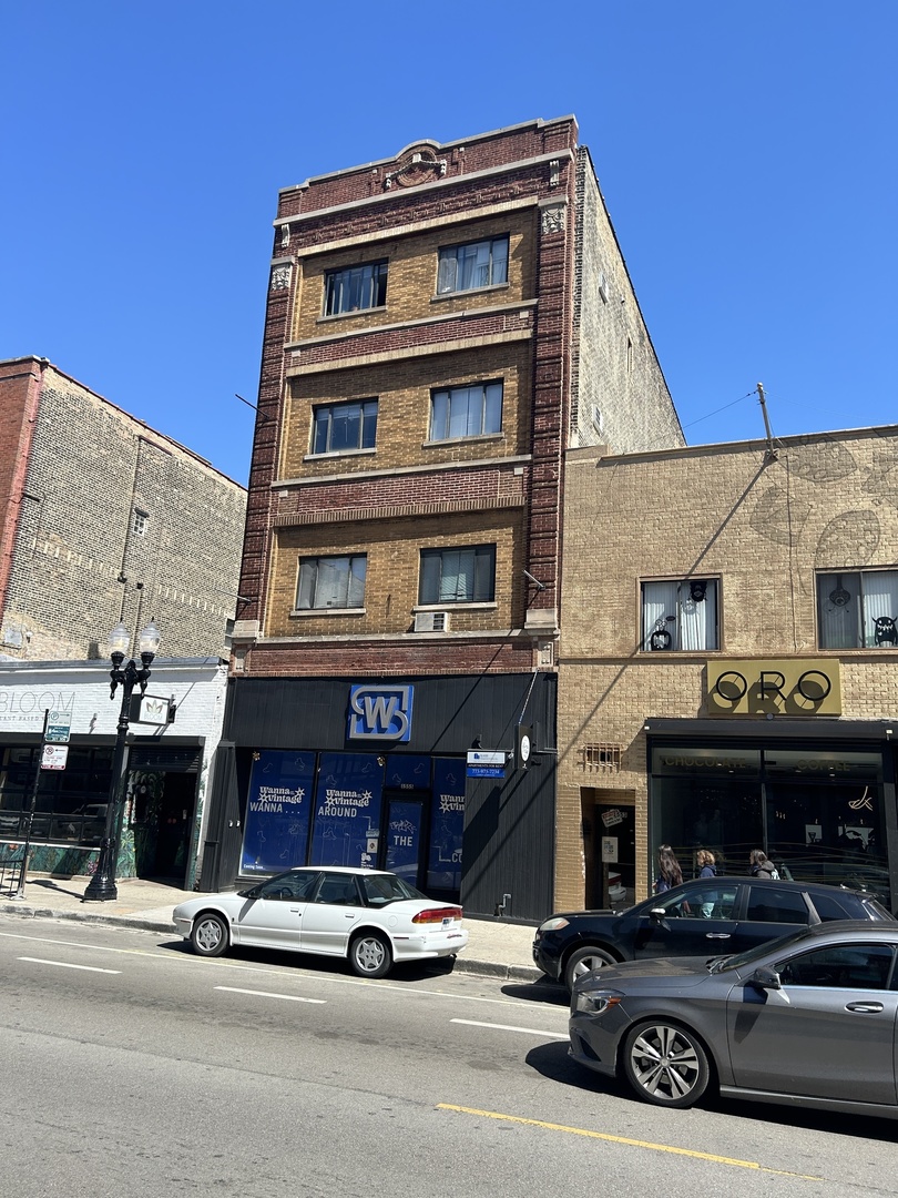 1555 N Milwaukee Avenue