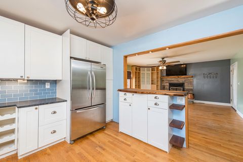 Tiny photo for 18225 W Lindenwood Drive, Grayslake, IL 60030 (MLS # 12486746)