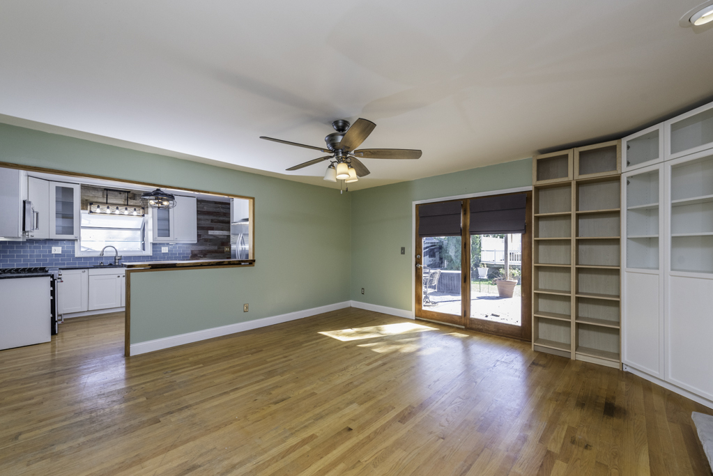 18225 W Lindenwood Drive