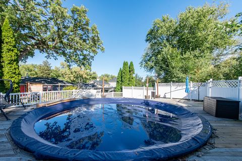 Tiny photo for 18225 W Lindenwood Drive, Grayslake, IL 60030 (MLS # 12486746)