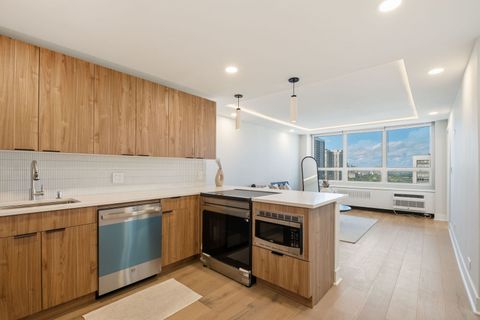 Tiny photo for 88 W Schiller Street #2907L, Chicago, IL 60610 (MLS # 12491081)