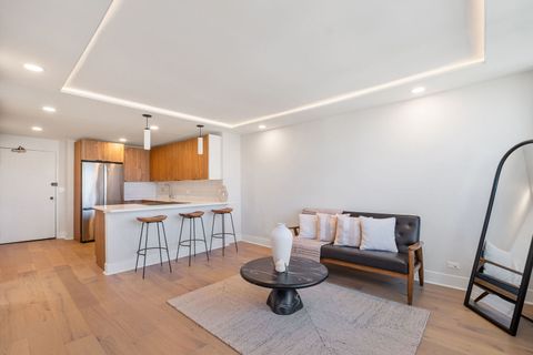 Tiny photo for 88 W Schiller Street #2907L, Chicago, IL 60610 (MLS # 12491081)