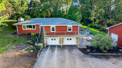 Photo of 4569 160th Street, Clinton, IA 52732 (MLS # 12760113)